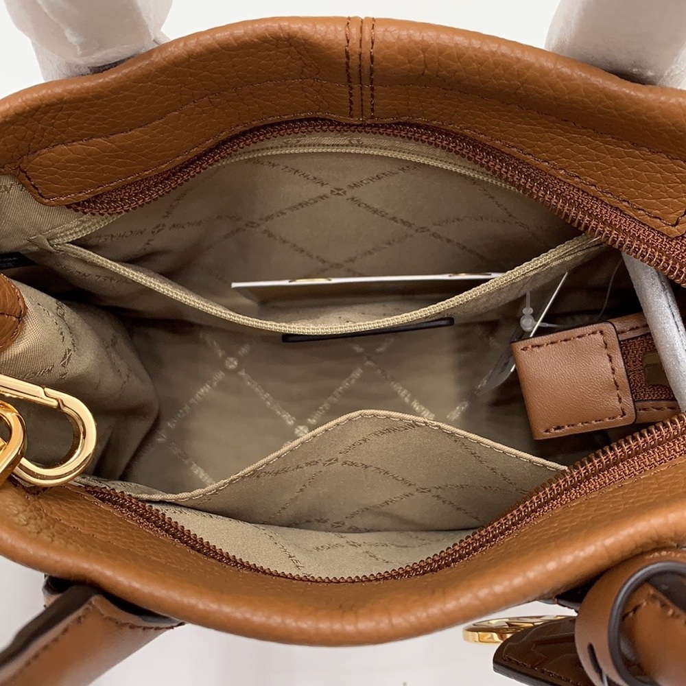 MICHAEL KORS Mirella Small Shopper TZ XBody Pebbled Leather Crossbody
Luggage - Picture 13 of 16